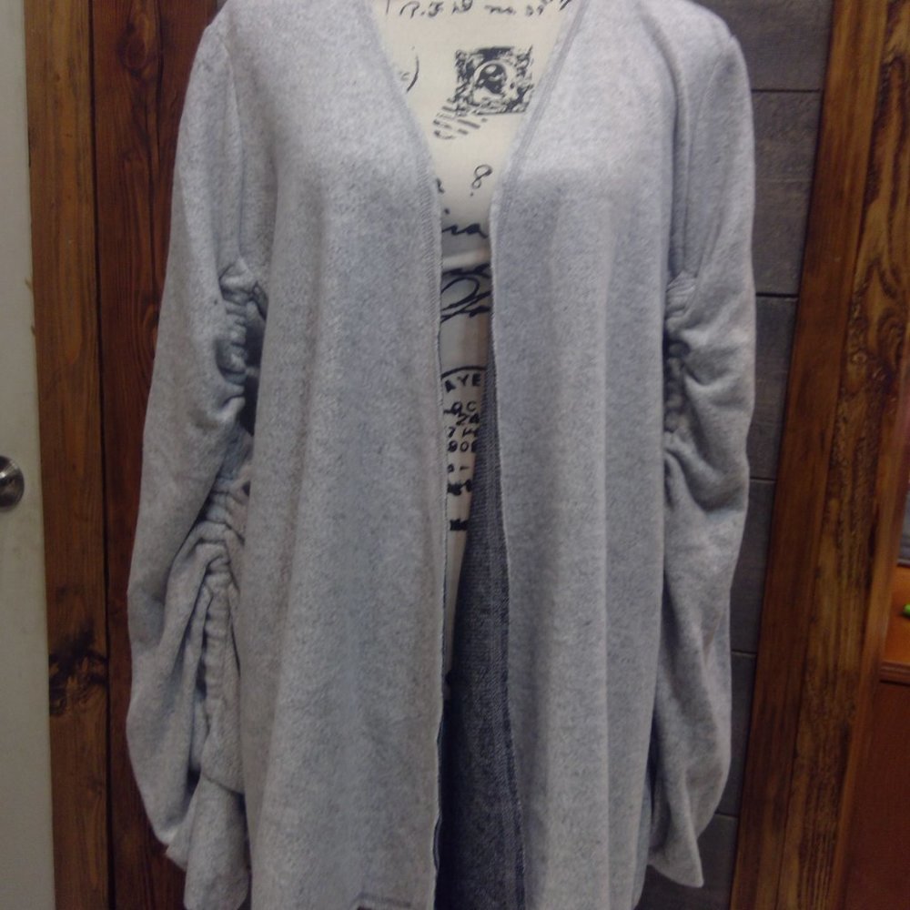 Win Win Women’s Fuzzy Open Front Cardigan Light Gray Scrunch Sleeve Size L
